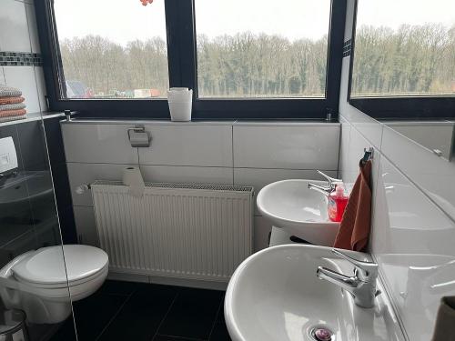 FeWo 1 - Badezimmer