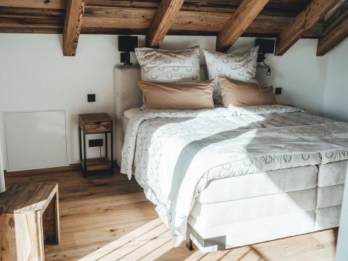 1. Schlafzimmer DG
