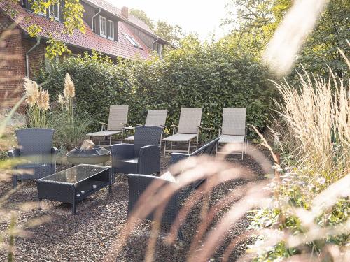 Garten Terrasse Liegen & unser Haus