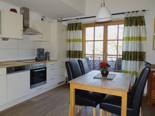 Kategorie Melisse Küche und Esstisch Beispiel Kategorie Melisse Küche und Esstisch Beispiel