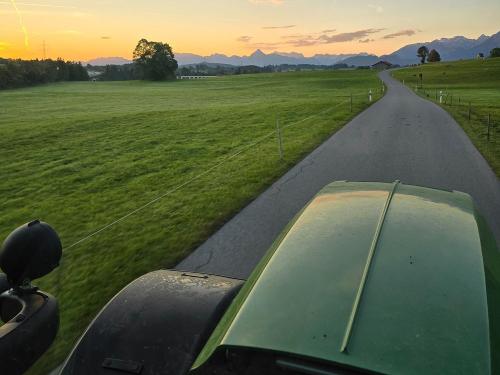 Fahrt auf dem Traktor mit Weitblick