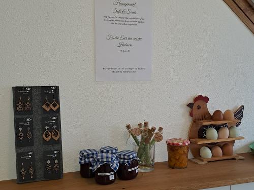 Eier und selbstgemachtes für unsere Gäste