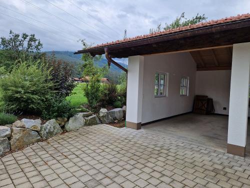 überdachter Stellplatz