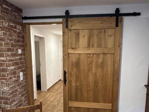 Küche Schiebetür FeWo Karl Küche Schiebetür FeWo Karl