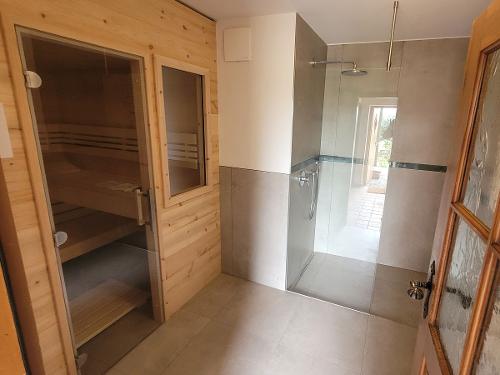 EG Sauna und Dusche