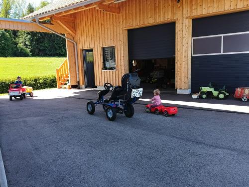Fahrzeuge für die Kinder
