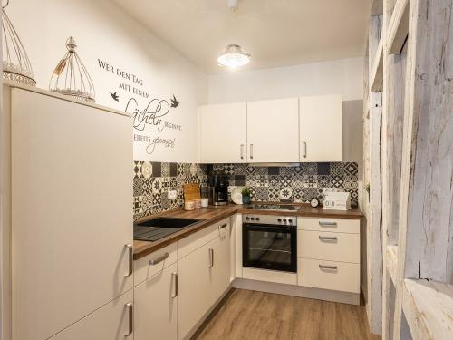 Fewo Landliebe  Wohnraum mit offener Küche