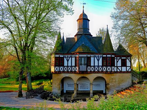 die Popperöder Quelle am Stadtrand von Mühlhausen die Popperöder Quelle am Stadtrand von Mühlhausen