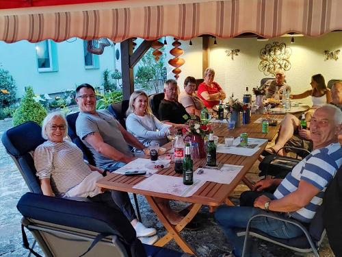 Gemeinschaftsterrasse im Hof