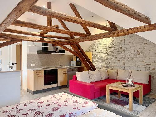 kleine Fewo Dachgeschoss - Wohn- Schlafraum mit Küche