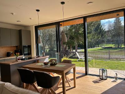 Ferienhaus Rhöntraum - Wohnraum mit Küche