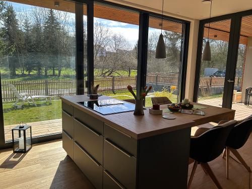 Ferienhaus Rhöntraum - Wohnraum mit Küche Ferienhaus Rhöntraum - Wohnraum mit Küche