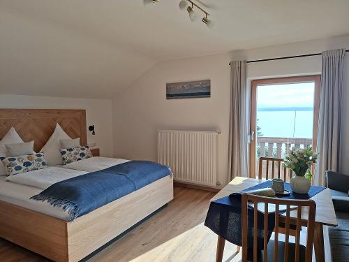 Apartment  Zuspitze  WohnSchlafraum