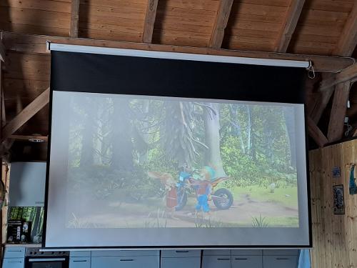 Kino in der Spiel und Freizeitscheune