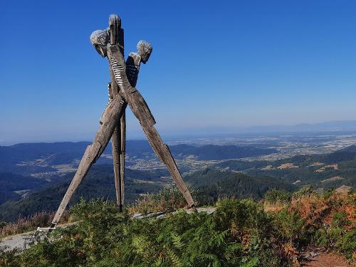 Das Lothardenkmal Das Lothardenkmal